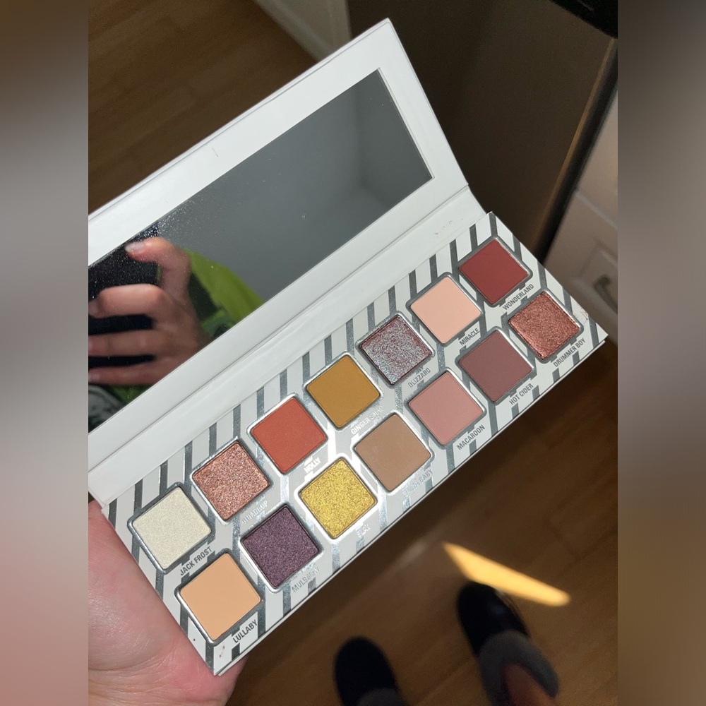 Makeup Lot - Picture 4 of 9